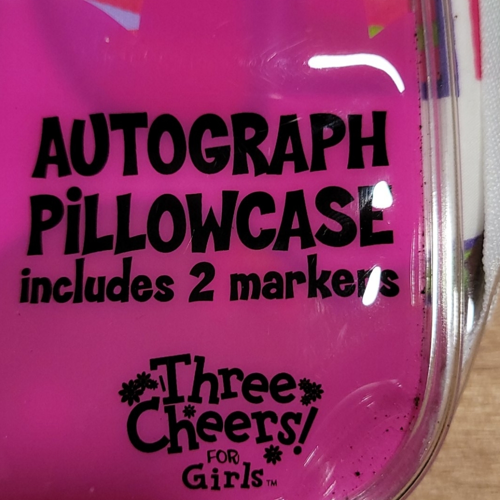 Autograph pillowcase - Picture 2 of 3